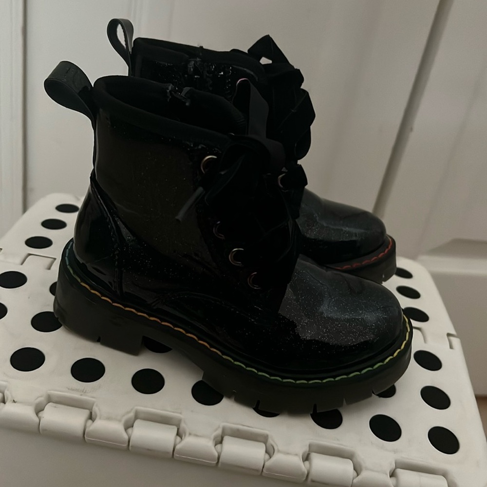 Black glitter toddler boots